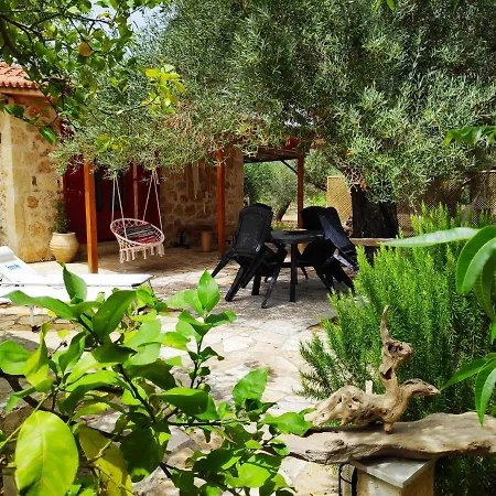 Semesterbostad Dreamy Stone House Pesádha