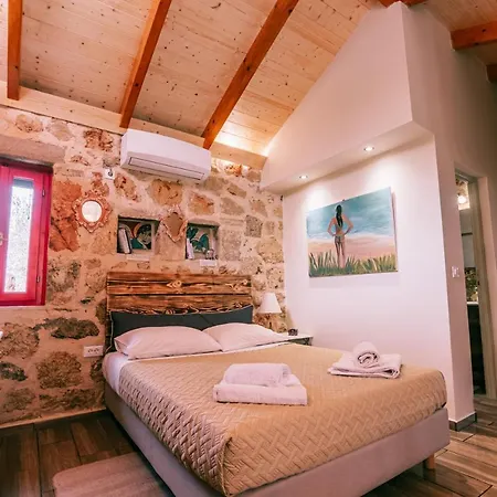 Dreamy Stone House Pesádha