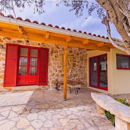 Dreamy Stone House * Песада