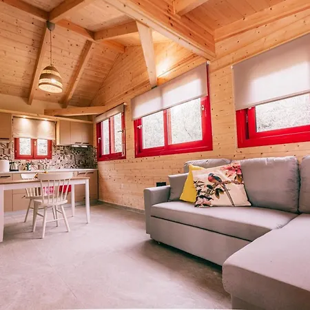 Dreamy Stone House بيت للعطل *